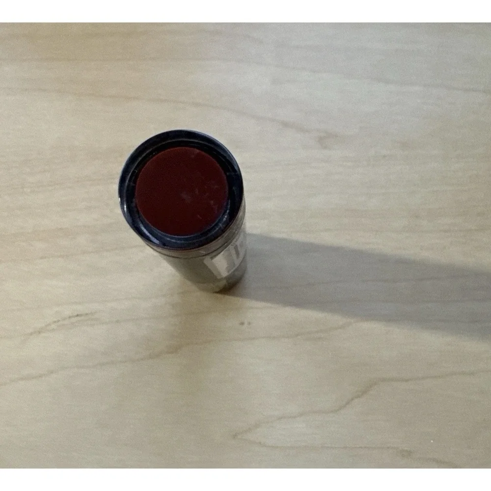 Makeup Revolution Amazing Lipstick Reckless Red Vegan NEW